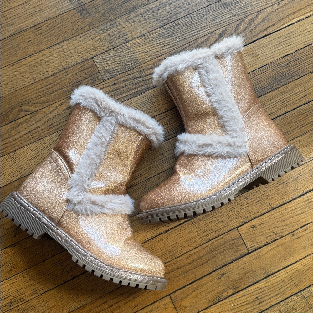 Sparkly Gold Fur-Lined Boots Girls size 2